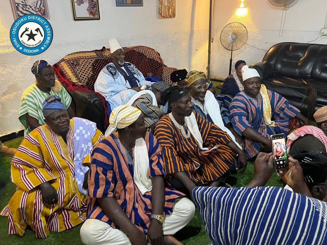 Ya-Na Abukari II pays courtesy call on Dagomba Chief of Shai-Osudoku at Doryumu... #moreonthissoon#