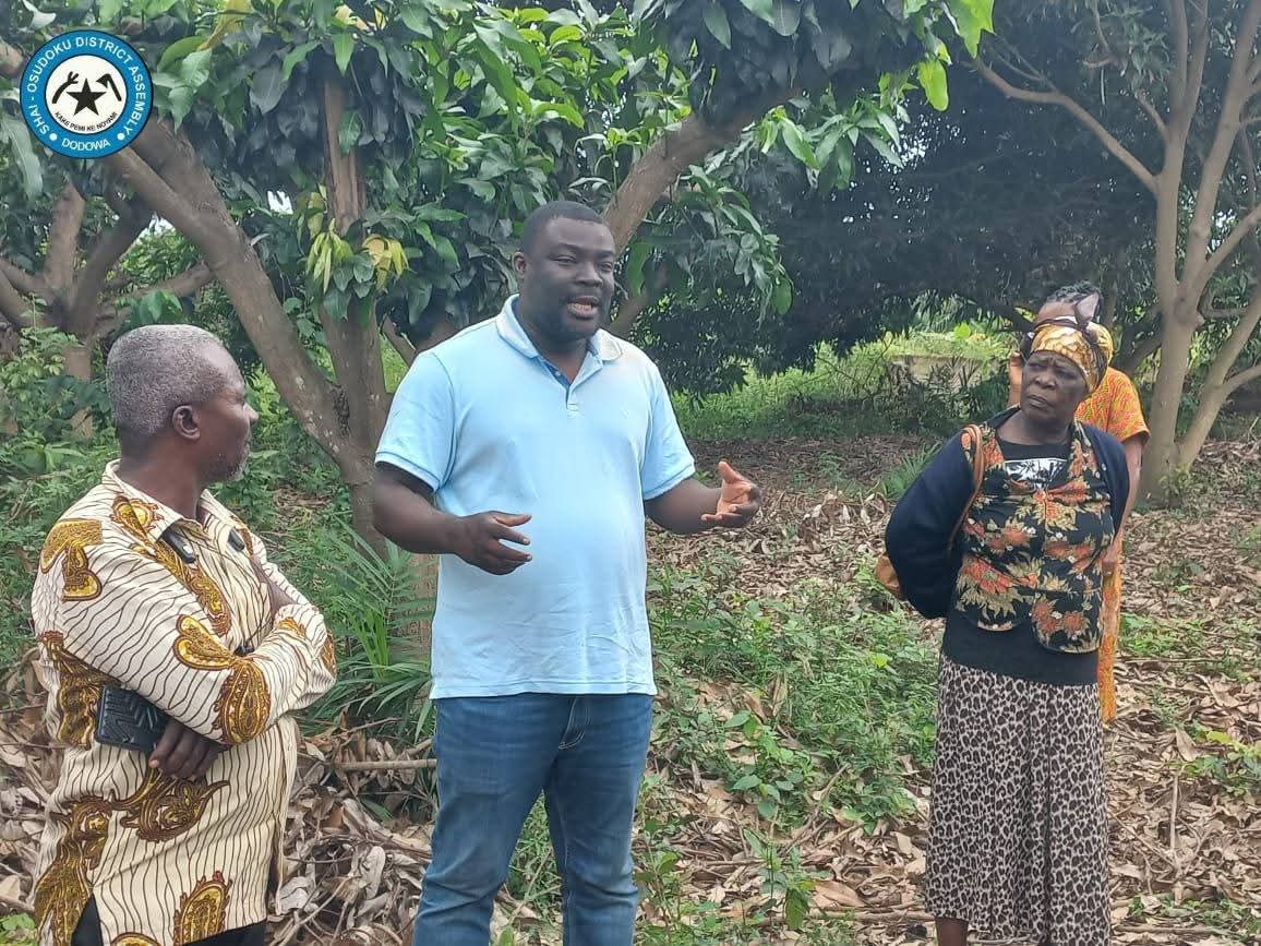 A DELEGATION FROM SODA AND KEY STAKEHOLDERS INSPECTED THE LAND PROPOSED FOR THE LORRY STATION AT HENYUM IN DODOWA.