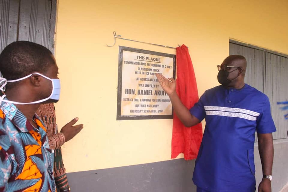 Shai-Osudoku District Assembly Commissions Classroom Blocks at Four Venues in the District, District Chief Executive(DCE)of the Shai-Osudoku District Assembly Hon. Daniel Akuffo 