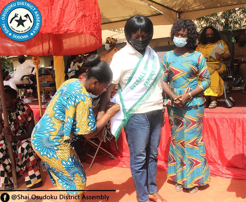 Shai-Osudoku awards Distinguished Farmers