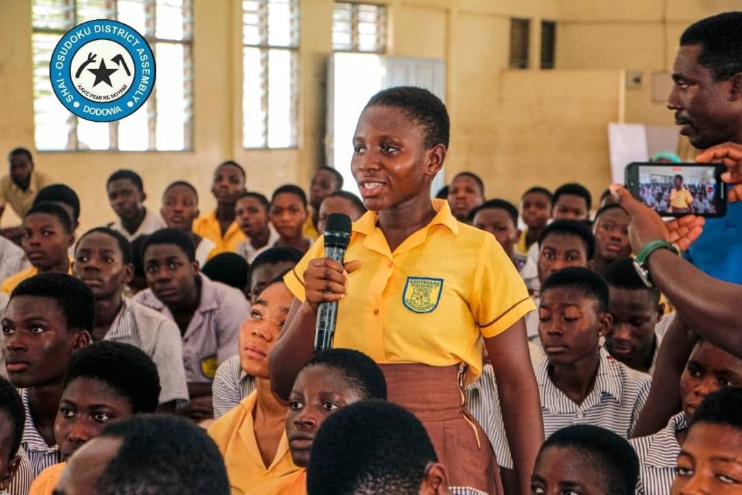 EDUCATION DIRECTORATE HOLDS 2025 EDITION OF MEET THE CANDIDATES FORUM. The Shai-Osudoku Education Directorate has successfully organised this year’s edition of Meet the Candidates Forum. This is an initiative designed to prepare candidates for the upcoming Basic Education Certificate Examination (BECE). The forum was held in two cohorts — Dodowa and Asutsuare, and was led by the District Director of Education, Ms. Harriet Lomotey, who was accompanied by seasoned examiners from the district, who took the can