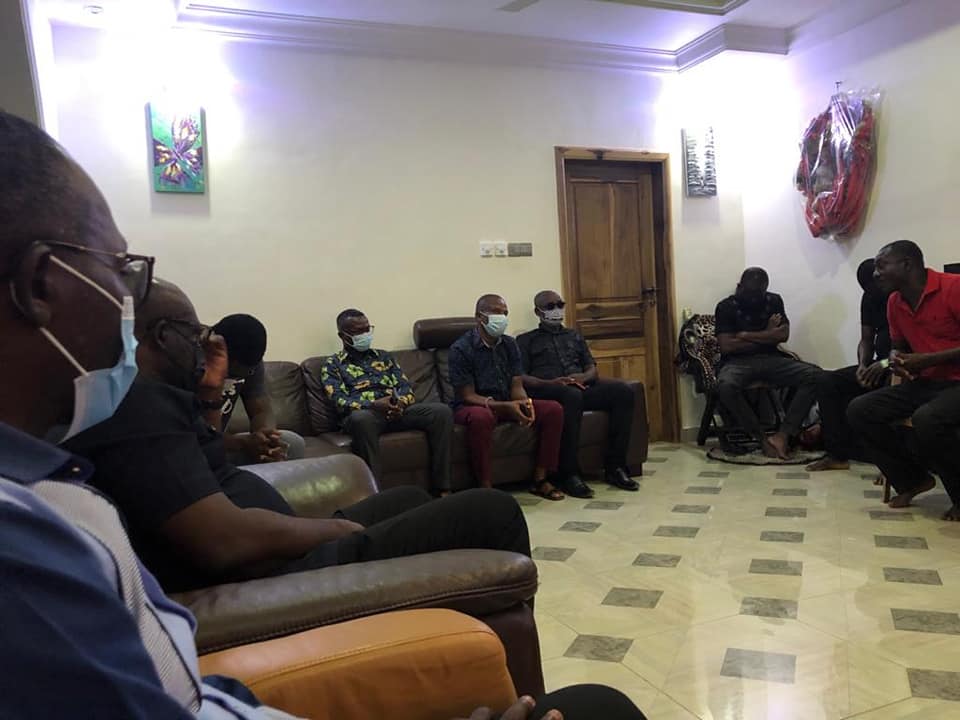 DCE and entourage of Shai-Osudoku District Assembly Pays courtesy call to the family of deceased past assembly member.