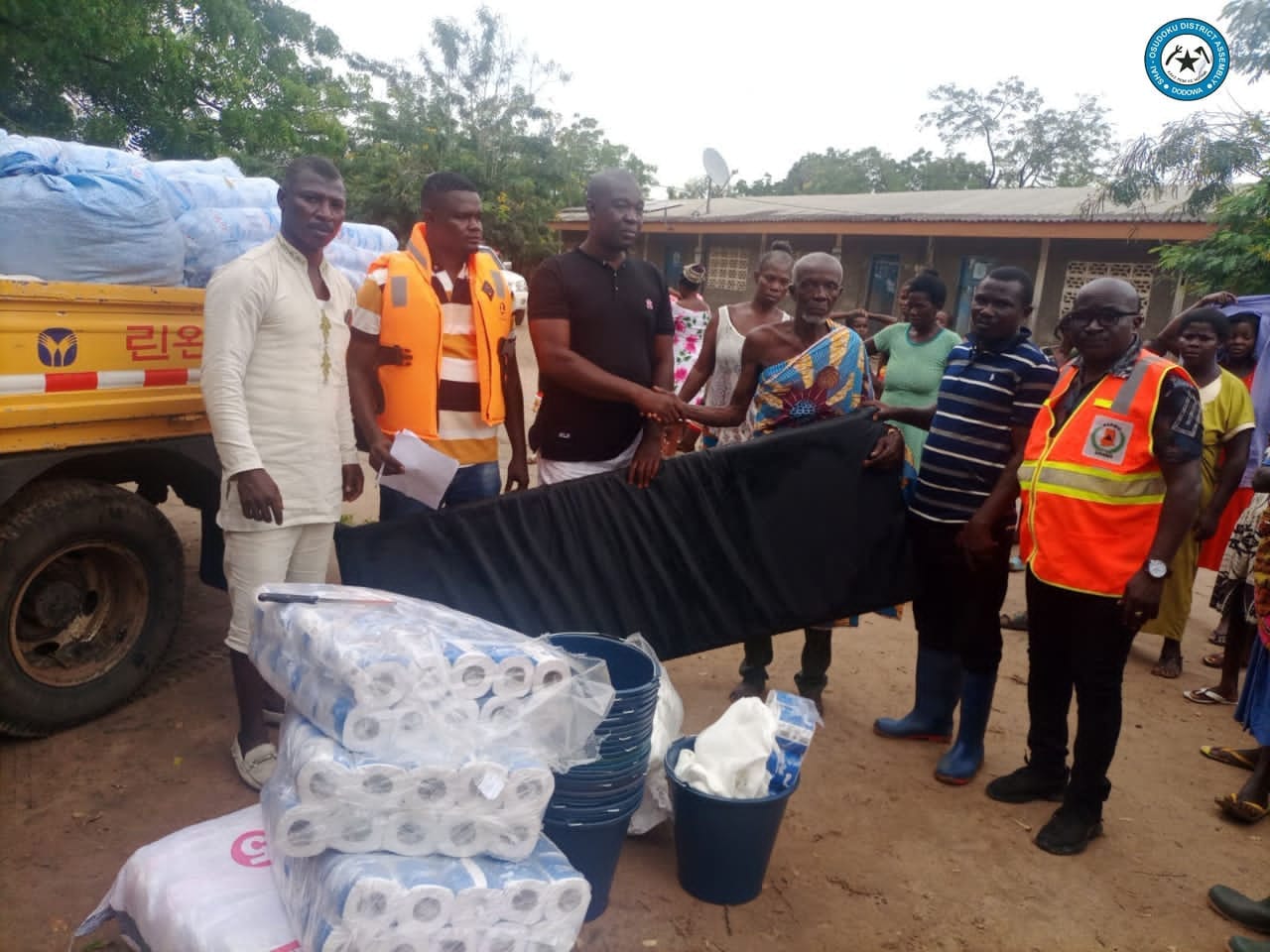 DCE DONATES ITEMS TO AFFECTED DISASTER VICTIMS. 