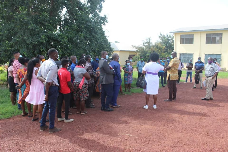 Shai-Osudoku District Chief Executive Visits Schools on Resumption Day