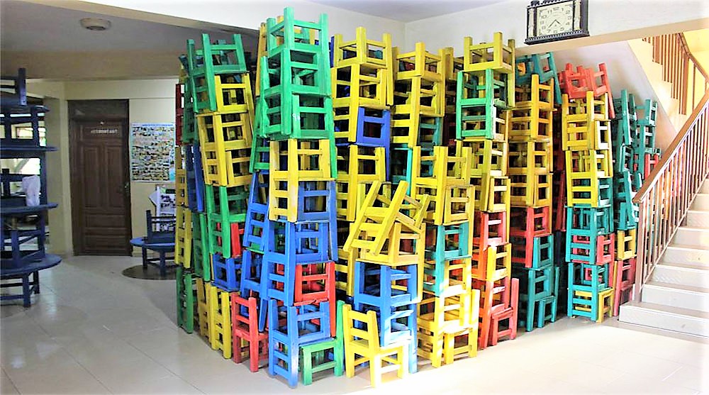 Furniture to Kindergarten Pupils