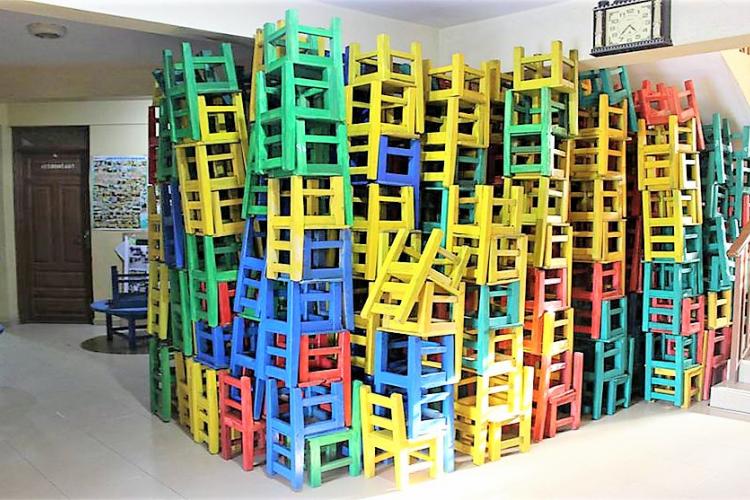 Furniture to Kindergarten Pupils