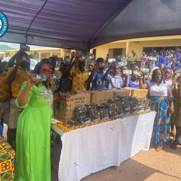 MP, DCE AND EDUCATION DIRECTOR INSPIRE BECE CANDIDATES