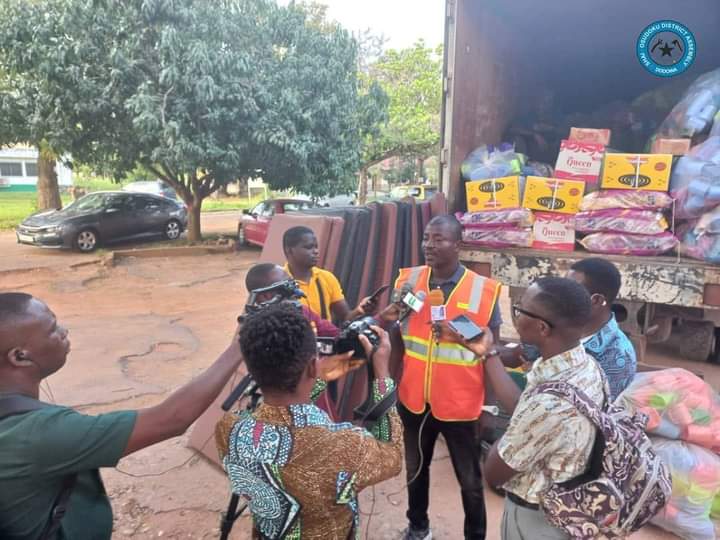SHAI-OSUDOKU DISTRICT RECIEVES ITEMs FOR DISTRIBUTION TO FLOOD VICTIM's...